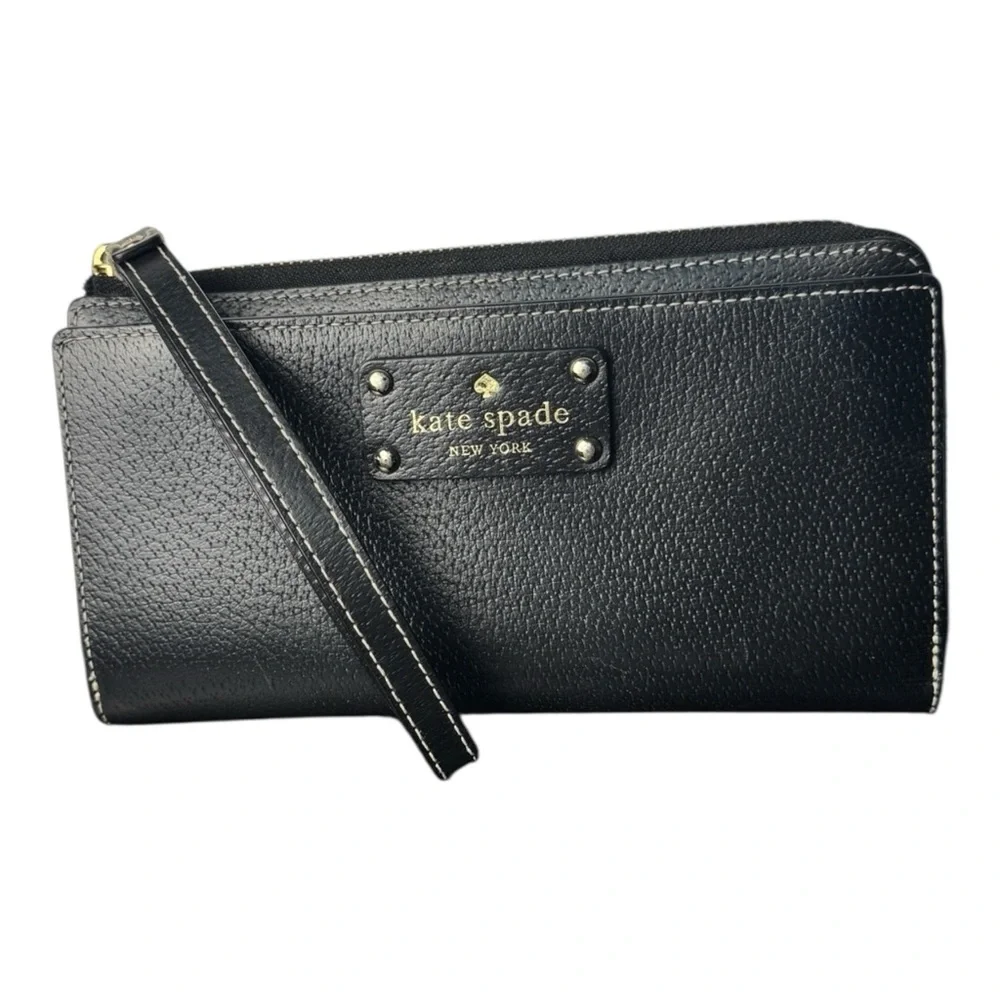 Kate Spade WLRU1779 Wellesley Layton  Black Textured Wristlet Bag Zip Wallet